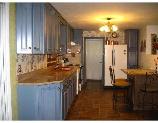 33 Miriam Road Waltham, MA 02451 - Photo 6 of 11