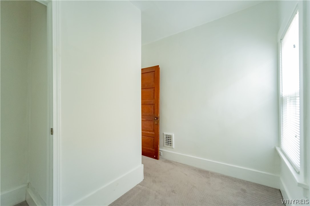 45 Fairchild Place Buffalo, NY 14216 - Photo 20 of 30