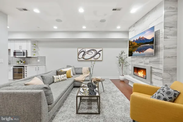 $540,000 | 1126 5th Street Northwest, Unit 1, Washington, DC 20001