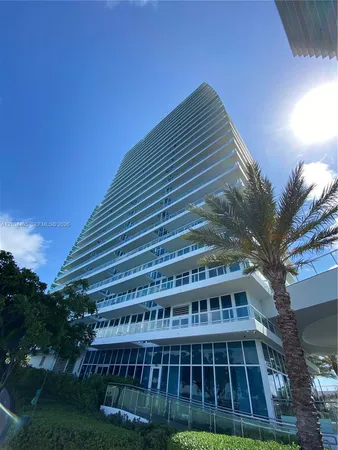 $8,500 | 540 West Avenue, Unit 1811, Miami Beach, FL 33139