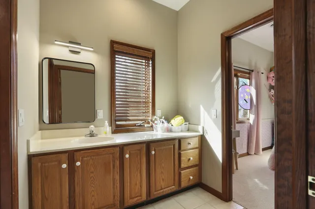 $1,750,000 | 2842 Moelter Drive, Lyons, WI 53147