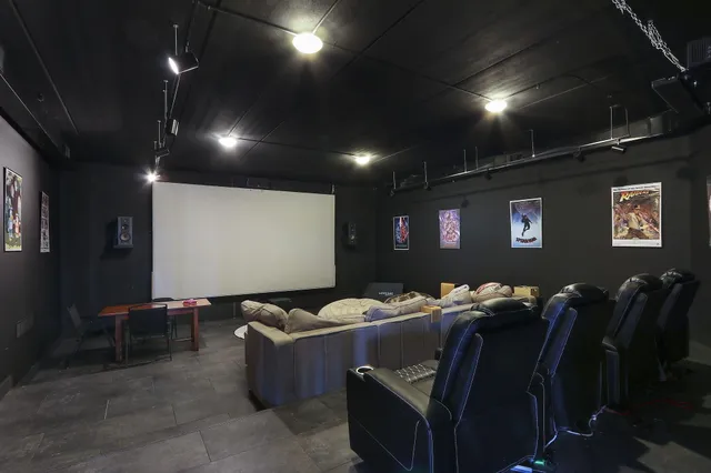 $1,750,000 | 2842 Moelter Drive, Lyons, WI 53147