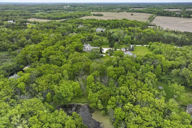 $1,750,000 | 2842 Moelter Drive, Lyons, WI 53147