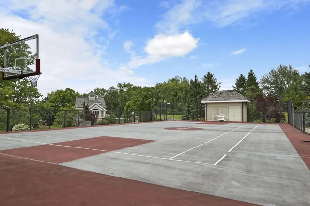 $1,750,000 | 2842 Moelter Drive, Lyons, WI 53147