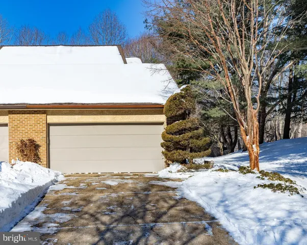 $475,000 | 135 Falcon Lane, Wilmington, DE 19808