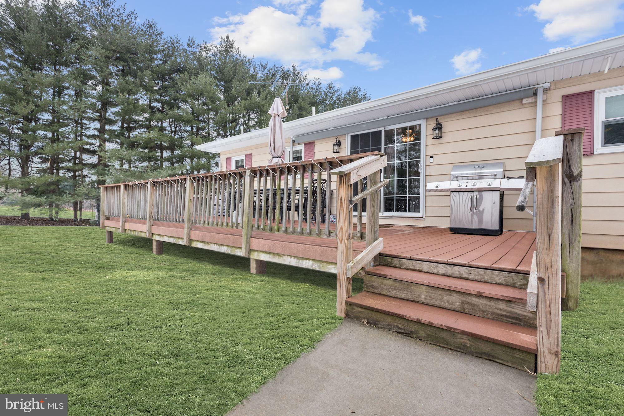 221 Dutrow Road Westminster, MD 21157 - Photo 21 of 31 Wrap Around Deck