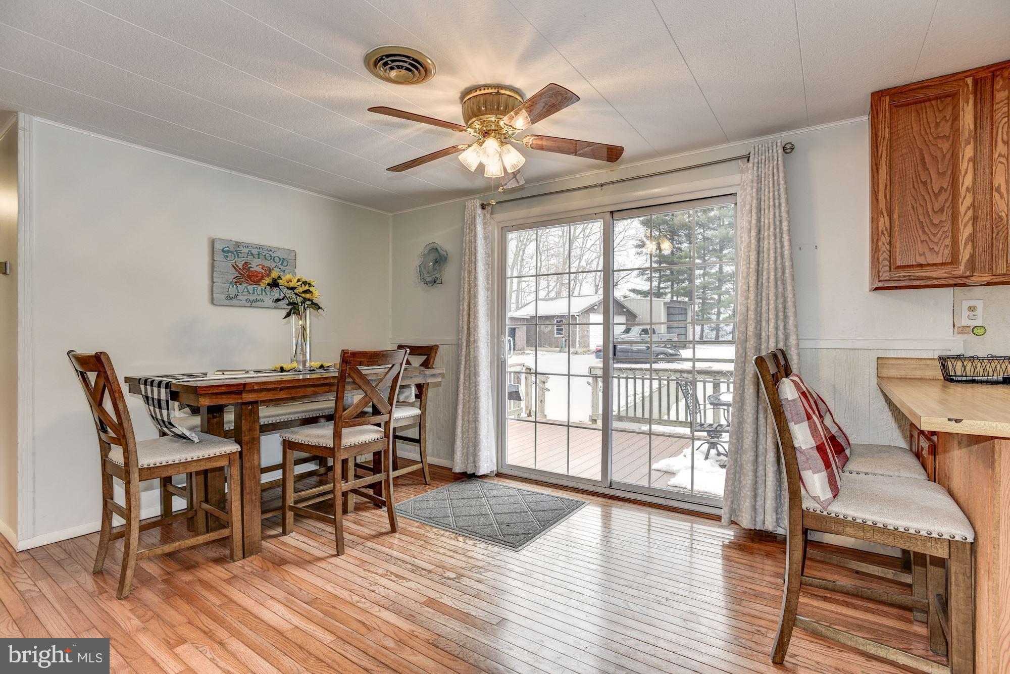 221 Dutrow Road Westminster, MD 21157 - Photo 6 of 31 Dining Room