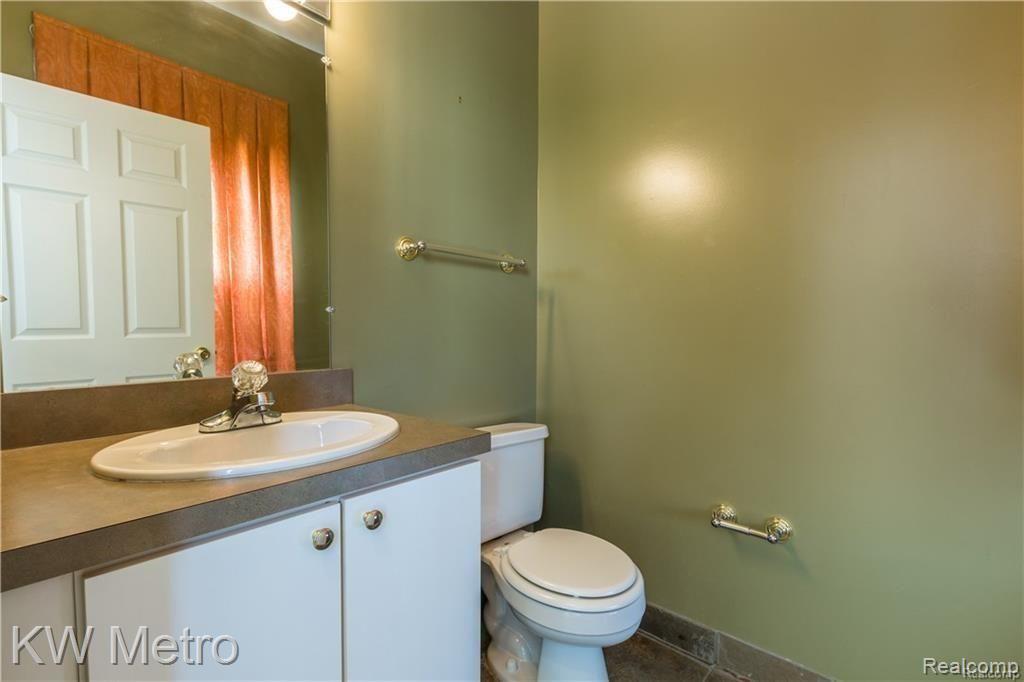 2652 Crooks Road Royal Oak, MI 48073 - Photo 14 of 22
