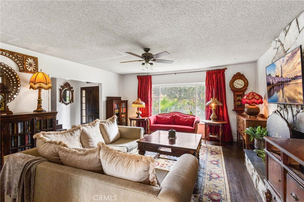 2367 Deerhorn Drive Riverside, CA 92506 - Photo 17 of 67