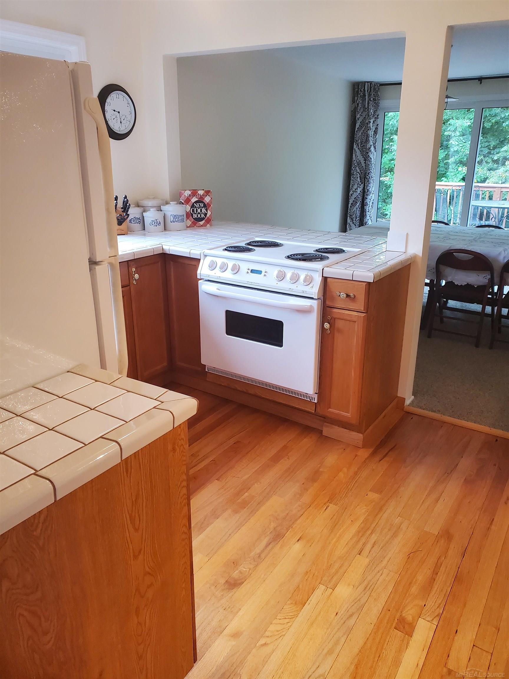 7336 Shoreward Road Lexington, MI 48450 - Photo 12 of 24