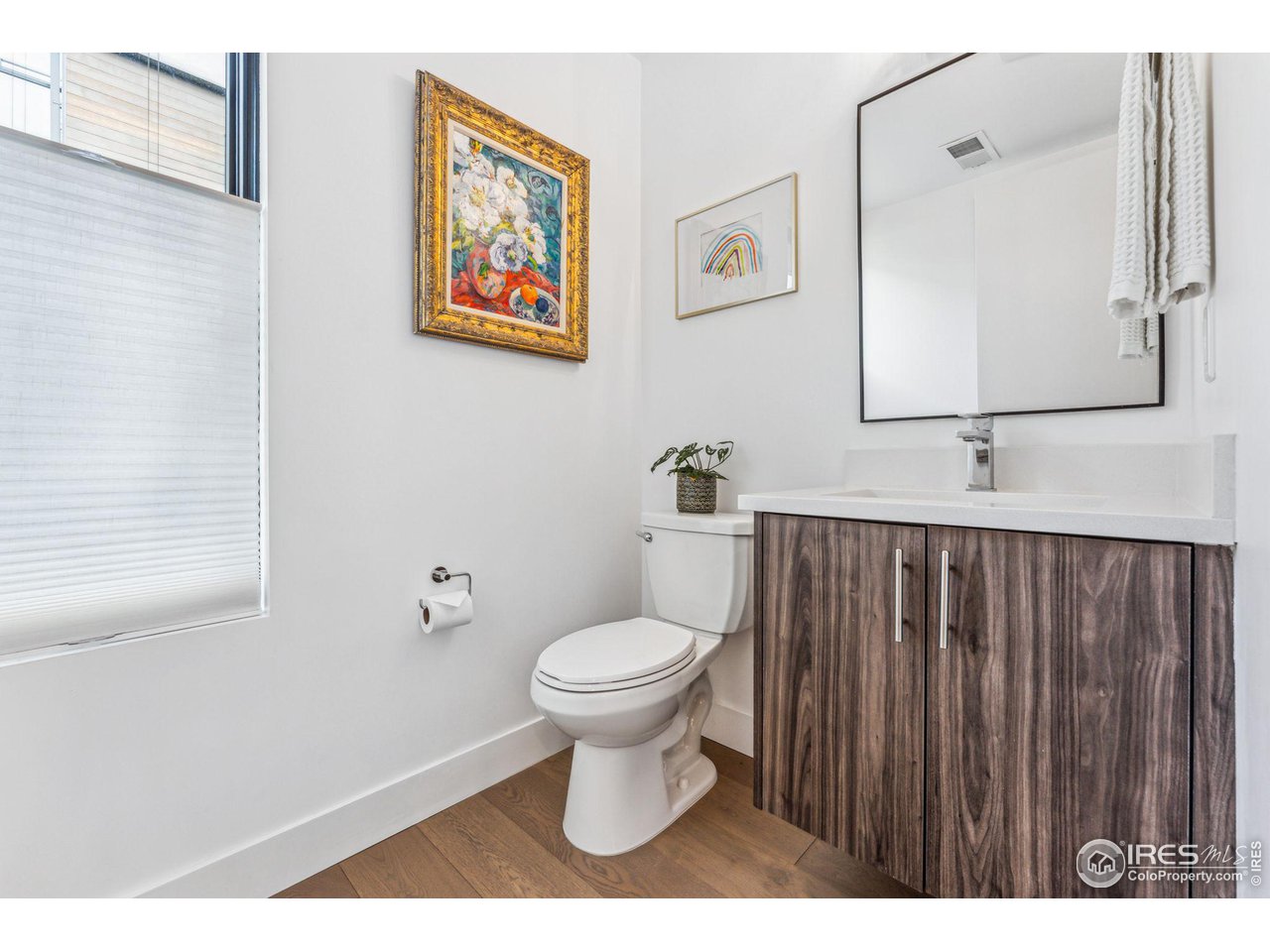 2471 Walnut Street Boulder, CO 80302 - Photo 19 of 36 a bathroom with a toilet and a sink