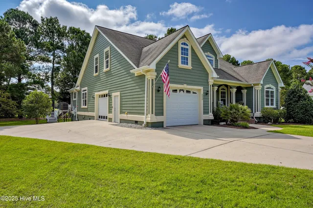 $584,900 | 800 Marsh Rose Path Northwest, Calabash, NC 28467