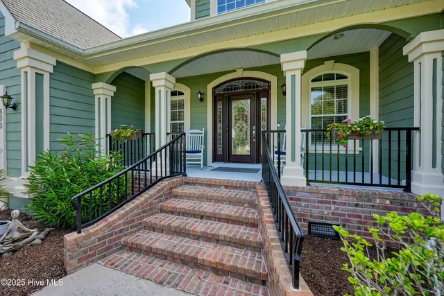 $584,900 | 800 Marsh Rose Path Northwest, Calabash, NC 28467