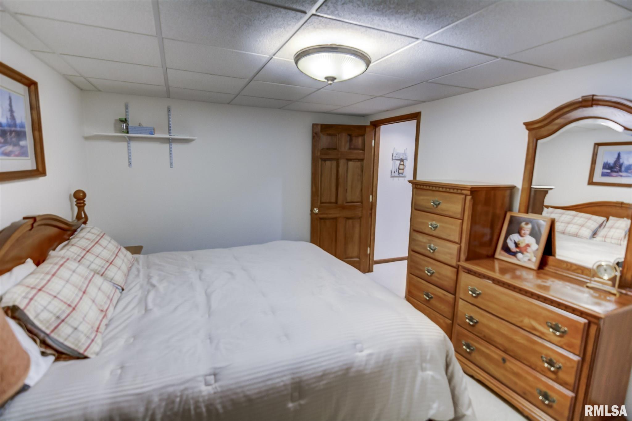 1730 East 2850 North Road Blue Mound, IL 62513 - Photo 16 of 44 Gallery Image 16