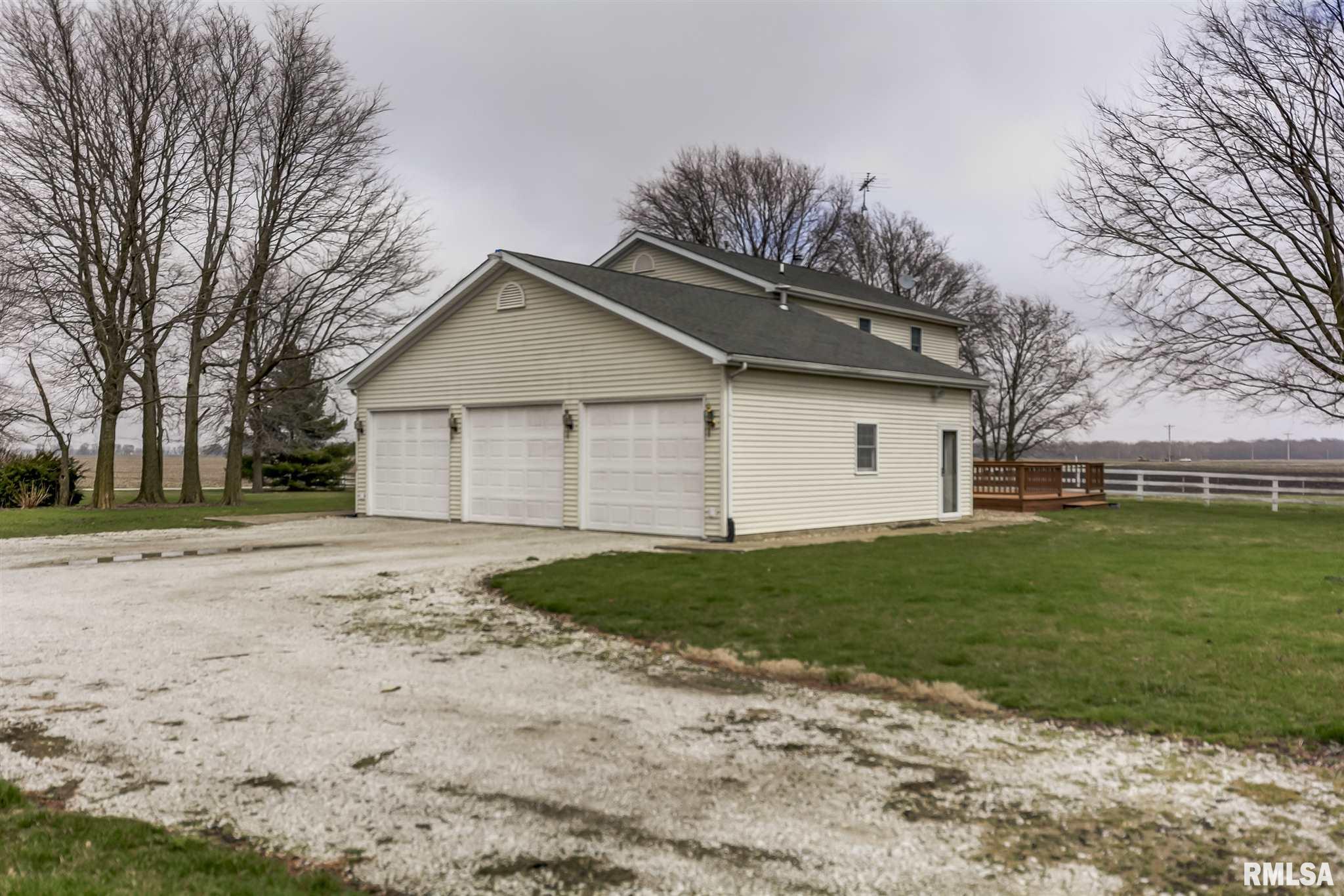 1730 East 2850 North Road Blue Mound, IL 62513 - Photo 28 of 44 Gallery Image 28