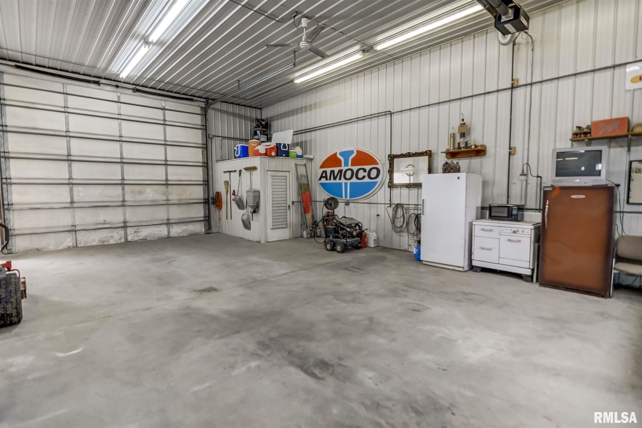 1730 East 2850 North Road Blue Mound, IL 62513 - Photo 37 of 44 Gallery Image 37