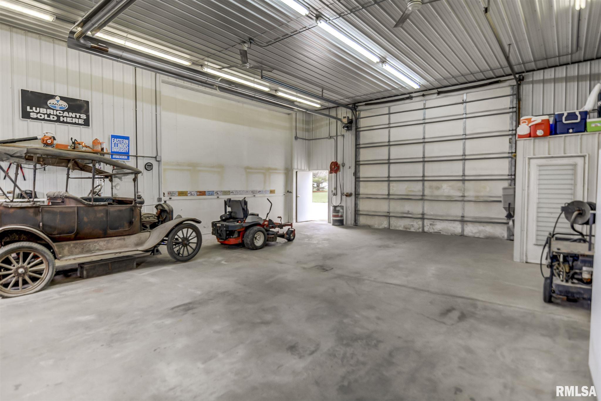1730 East 2850 North Road Blue Mound, IL 62513 - Photo 40 of 44 Gallery Image 40
