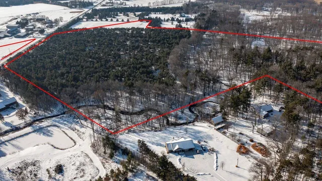 $413,800 | County Road, Clintonville, WI 54929