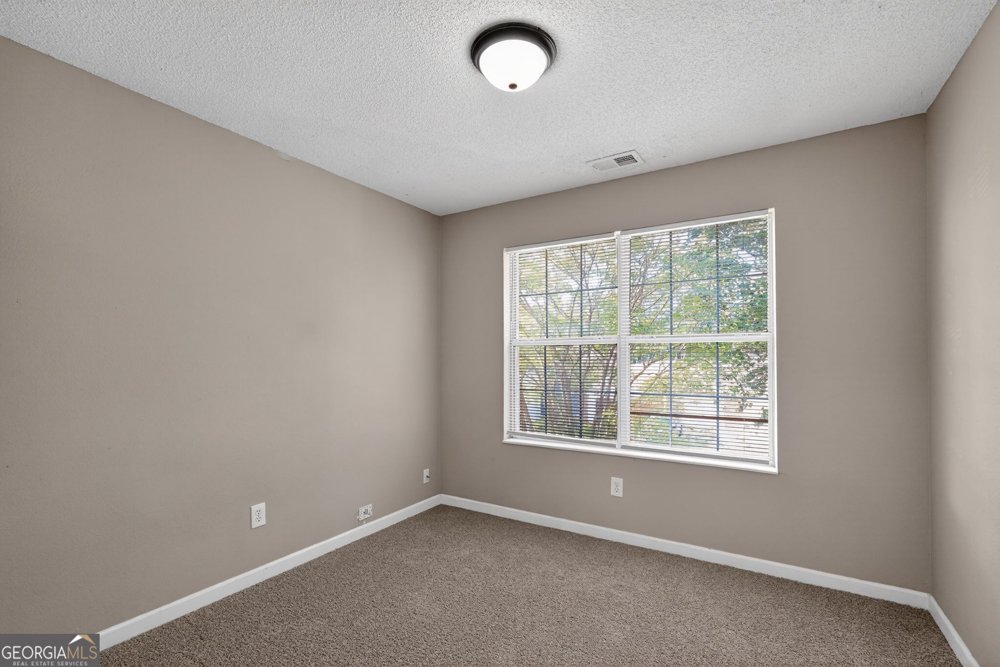 6343 Klondike River Road Lithonia, GA 30038 - Photo 13 of 36