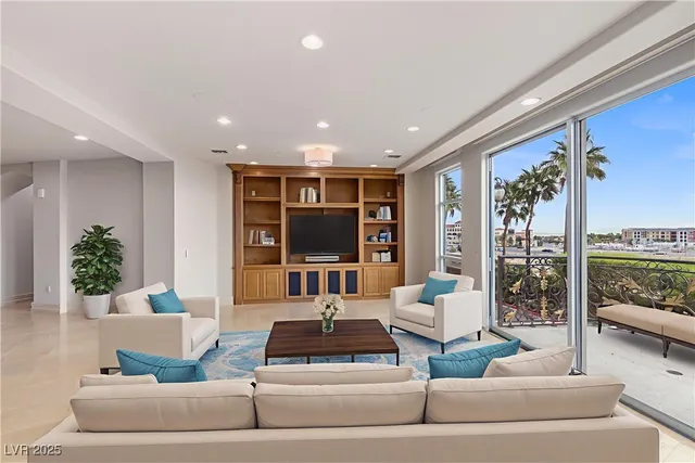 $925,000 | 9101 Alta Drive, Unit 16, Las Vegas, NV 89145