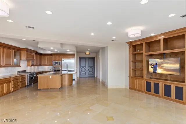 $925,000 | 9101 Alta Drive, Unit 16, Las Vegas, NV 89145