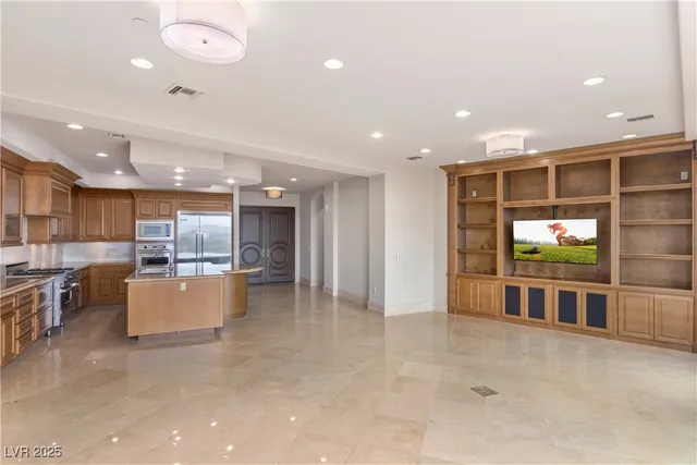 $925,000 | 9101 Alta Drive, Unit 16, Las Vegas, NV 89145