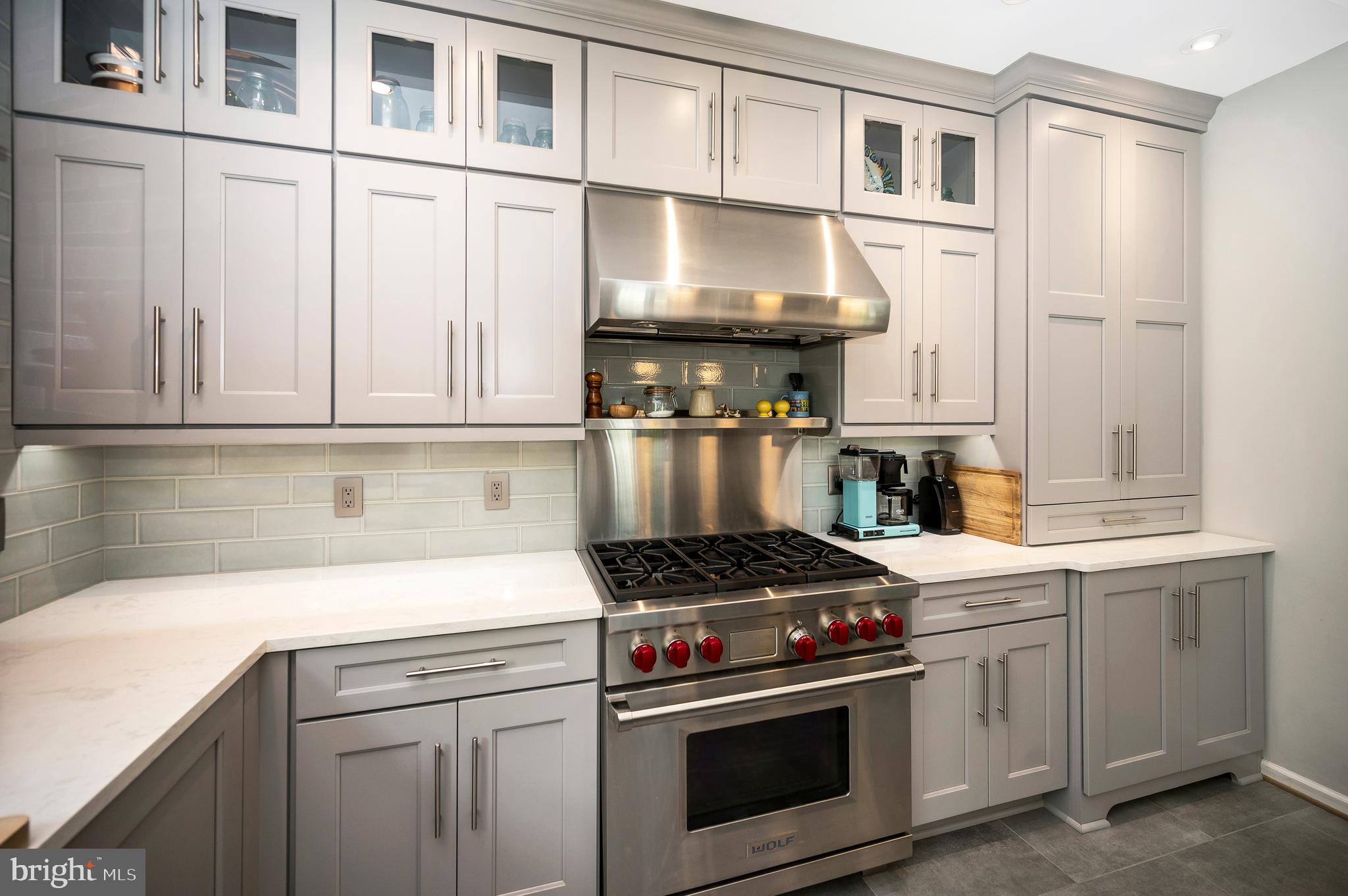 148 Edgemont Circle Locust Grove, VA 22508 - Photo 17 of 75 6 burner gas cooking