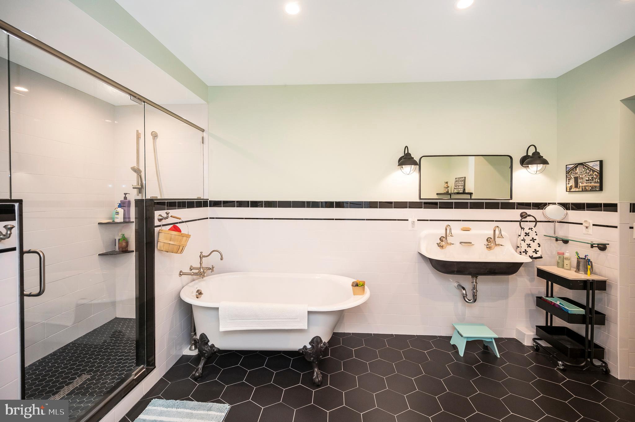 148 Edgemont Circle Locust Grove, VA 22508 - Photo 38 of 75 Attached full bathroom: Full Bath 3