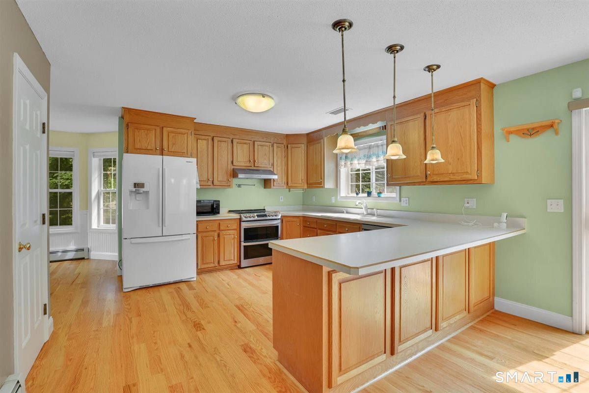 34 Old Farms Road Andover, CT 06232 - Photo 9 of 40