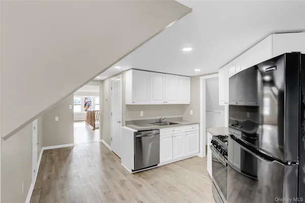 $2,800 | 99 Wall Street, Unit 2, Huntington, NY 11743