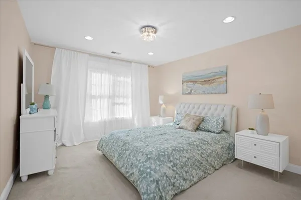 $1,150,000 | 6 Silas Drive, Northborough, MA 01532