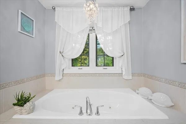 $1,150,000 | 6 Silas Drive, Northborough, MA 01532