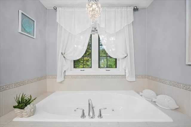 $1,150,000 | 6 Silas Drive, Northborough, MA 01532