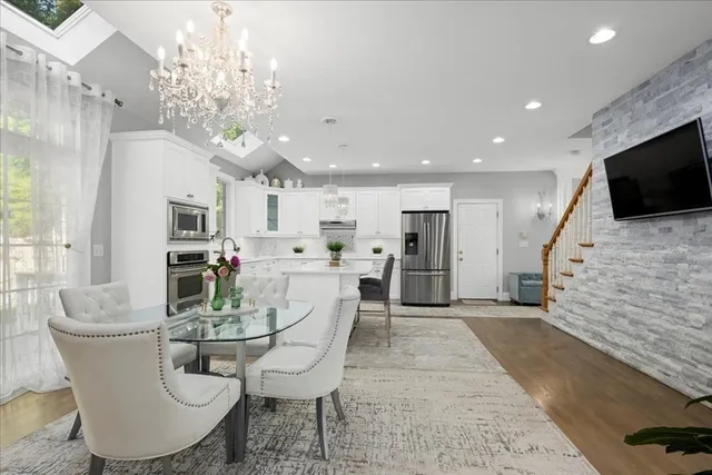 $1,150,000 | 6 Silas Drive, Northborough, MA 01532