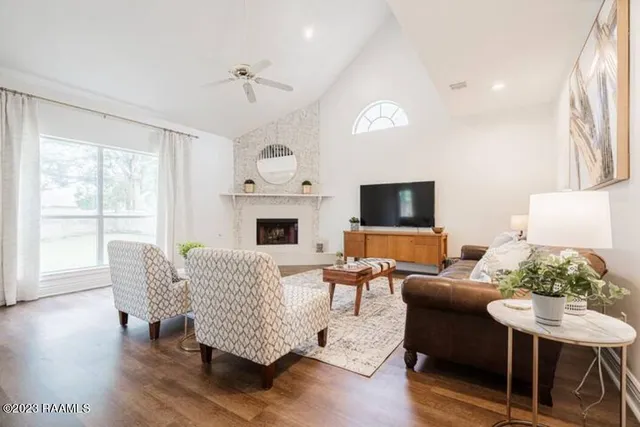 $3,500 | 204 Student Lane, Lafayette, LA 70508