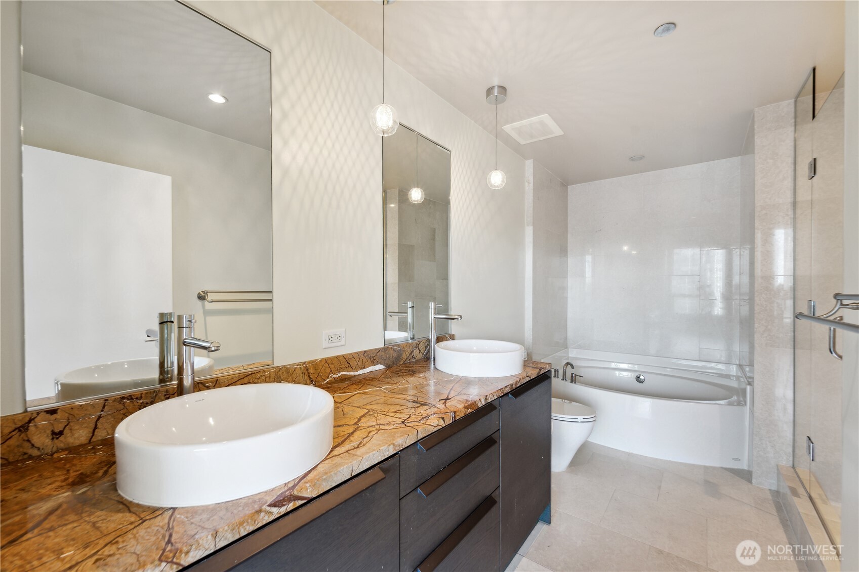 737 Olive Way, Unit 3100 Seattle, WA 98101 - Photo 19 of 33