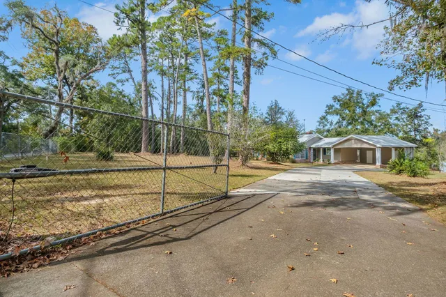 $400,000 | 3100 Old St Augustine Road, Tallahassee, FL 32311