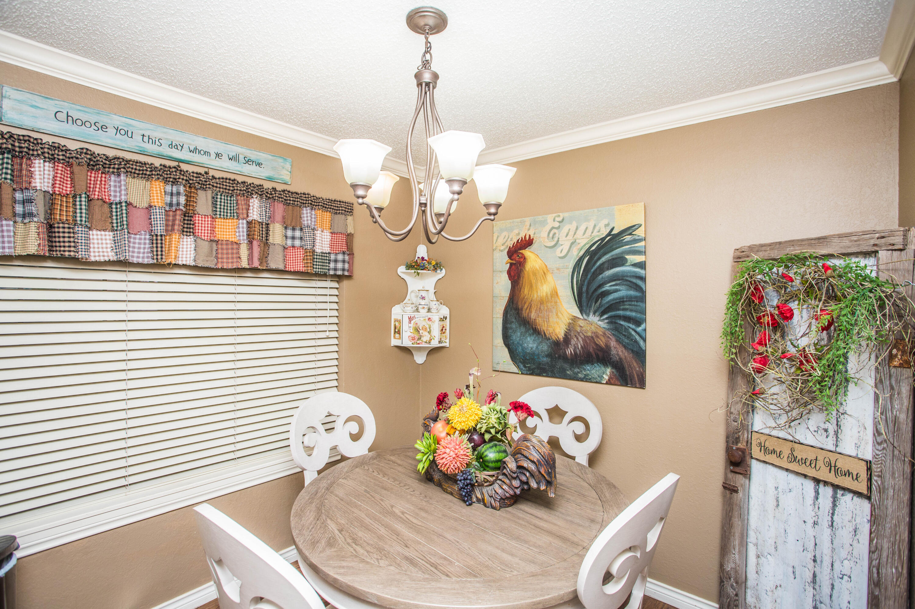 1304 Jefferson Drive Plainview, TX 79072 - Photo 10 of 50 a dining room with furniture and painting on the wall