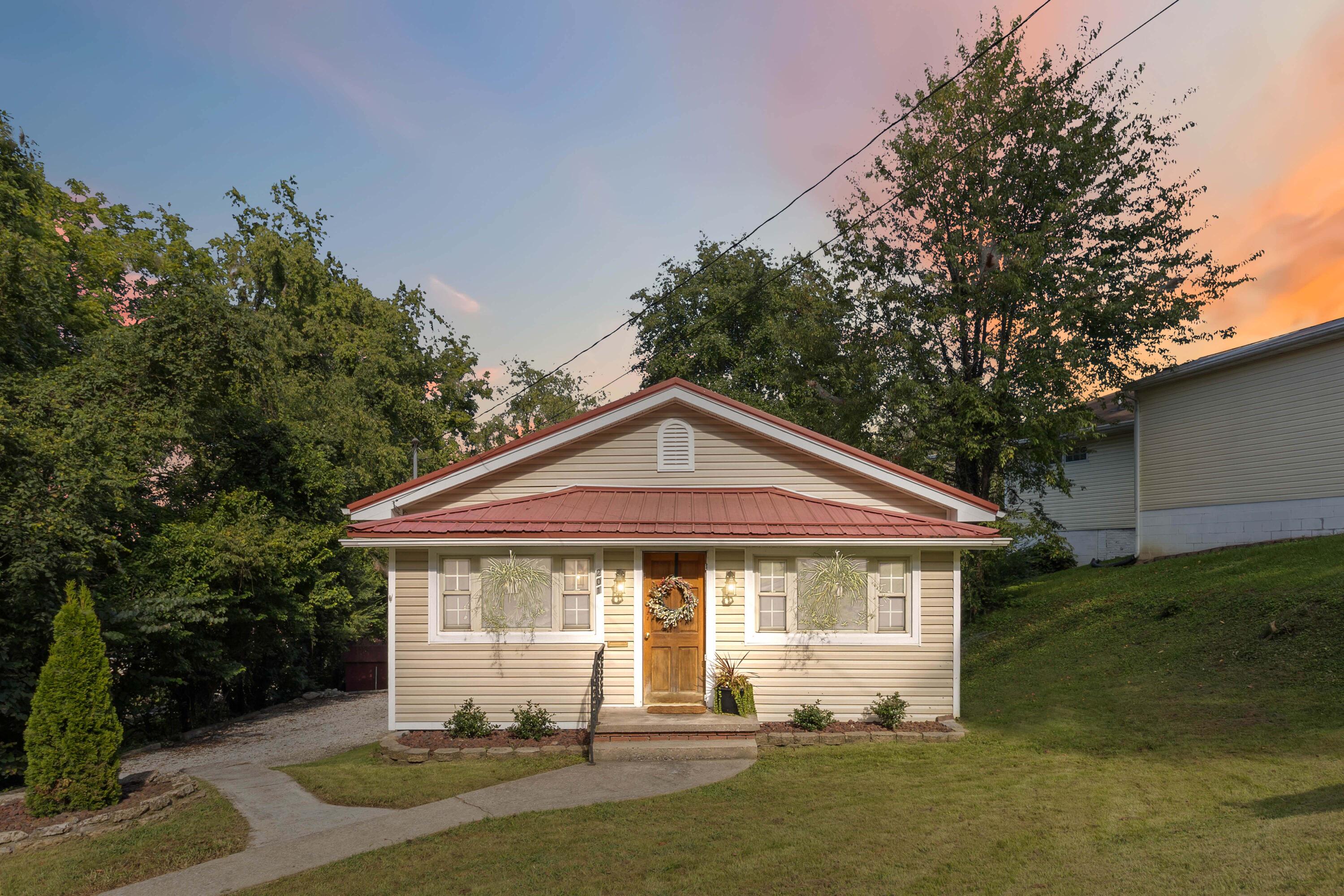 201 Padgett Street Corbin, KY 40701 - Photo 2 of 48 002.2