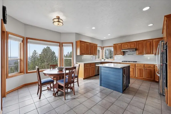 $750,000 | 10935 North Acoma Drive, Spokane, WA 99208