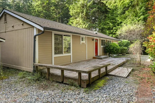 $435,000 | 3100 Sea Eagle Lane, Greenbank, WA 98253