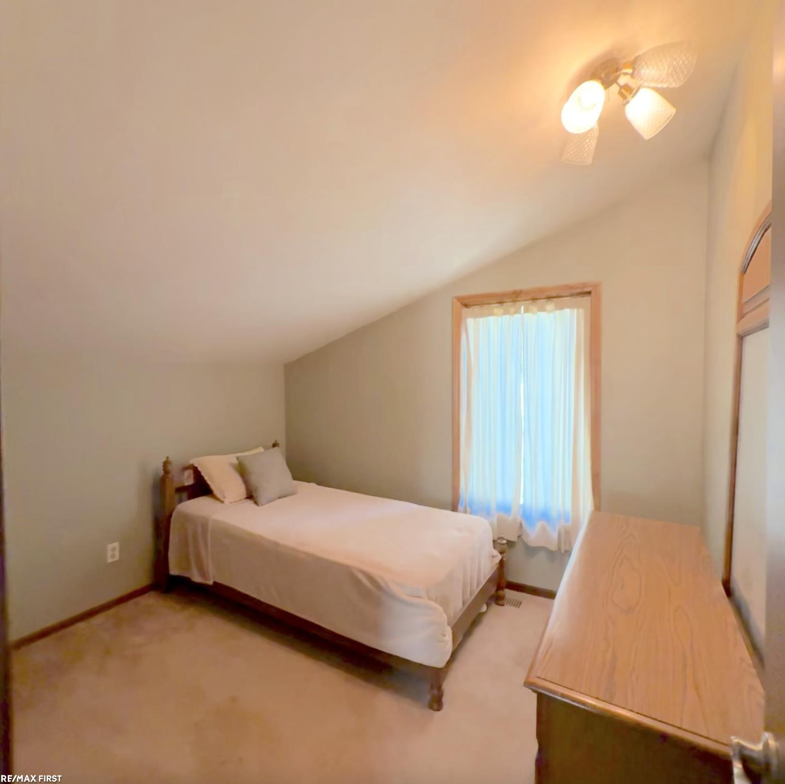 1185 Barr Road Oxford, MI 48370 - Photo 26 of 35 50193060-fb30270e-4402-453c-98f0-9517e3679ce5.JPG