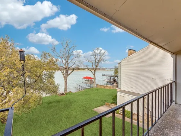 $310,000 | 390 Driftwood Court, Unit 3B, Azle, TX 76020