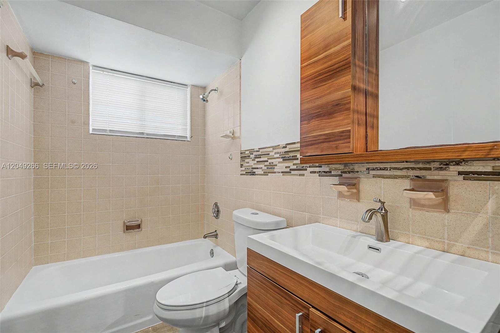 11860 Southwest 81st Road, Unit 11860 Pinecrest, FL 33156 - Photo 15 of 24