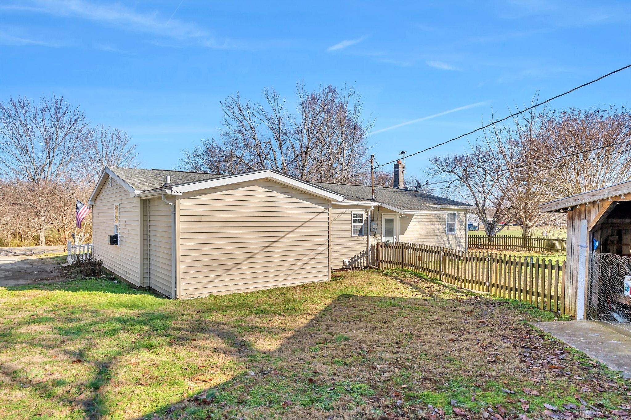 242 Union Ridge Road Wartrace, TN 37183 - Photo 27 of 33 a view of a backyard with a fence