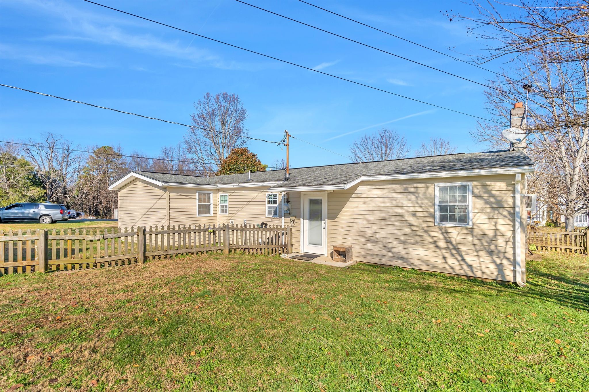 242 Union Ridge Road Wartrace, TN 37183 - Photo 28 of 33 a view of a house with a yard