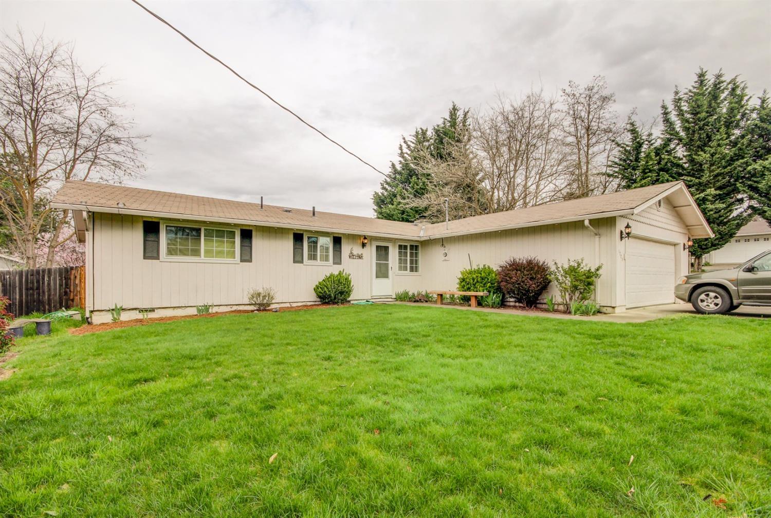 1775 Spring Street Medford, OR 97504 - Photo 1 of 15 Primary Photo