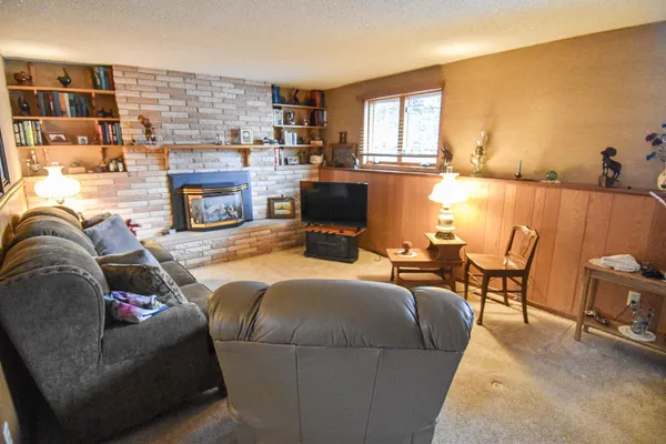 $310,000 | 610 Kneale Avenue South, Thief River Falls, MN 56701