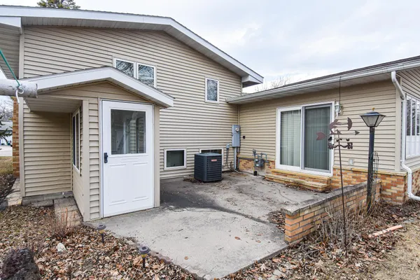 $310,000 | 610 Kneale Avenue South, Thief River Falls, MN 56701