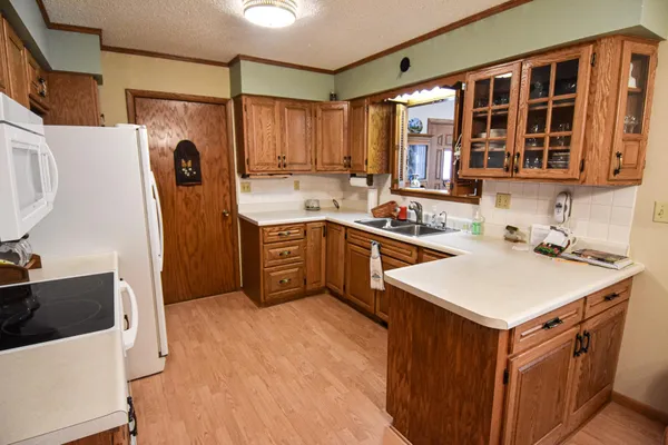 $310,000 | 610 Kneale Avenue South, Thief River Falls, MN 56701